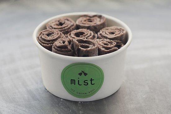 Mist Ice Cream Roll